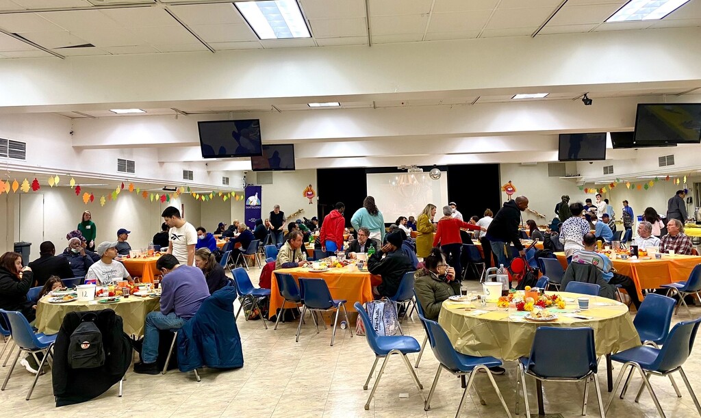The Thanksgiving day in New York with the large family of Sant'Egidio: a feast with no borders